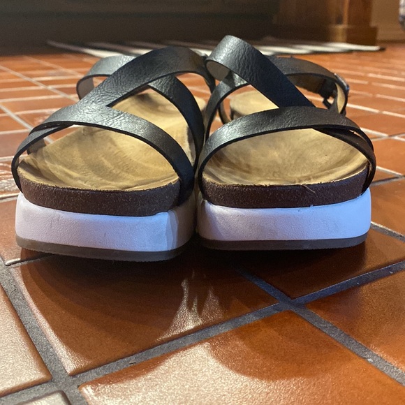 Crown Vintage platform sandal - Picture 3 of 6